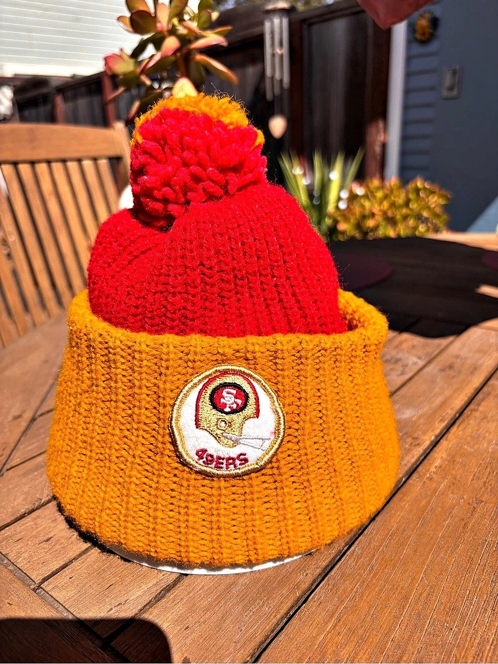 San Francisco 49ers Color Block Pom Beanie in Orange & Red Like New